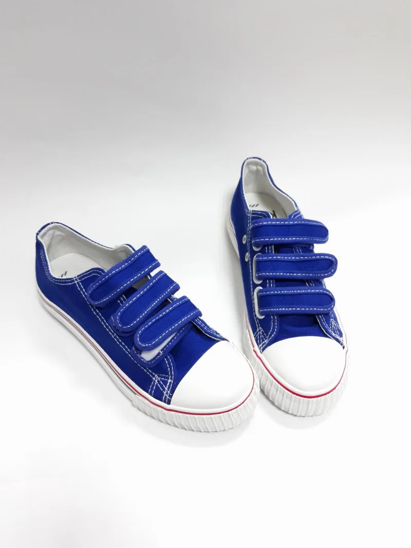 Sneakers for the boy on a flypaper 896-31