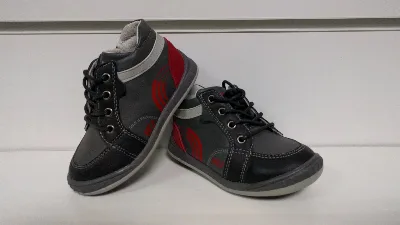 Boots 2A1086 black Poland