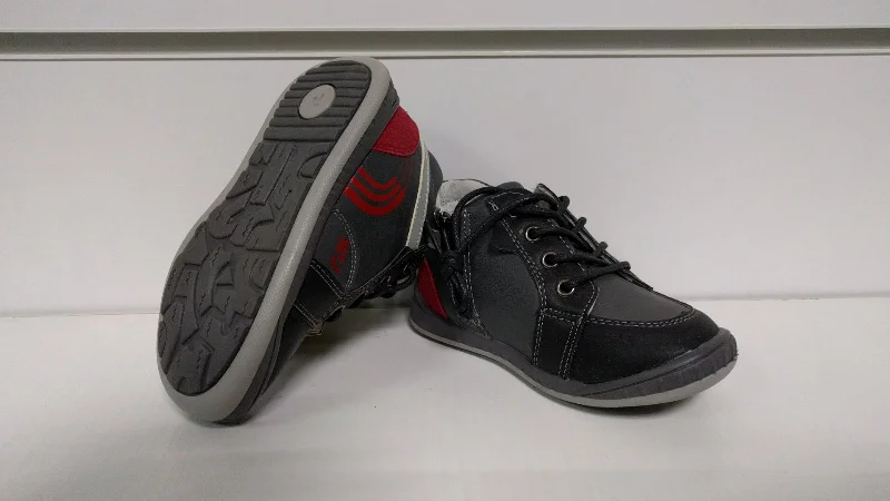 Boots 2A1086 black Poland