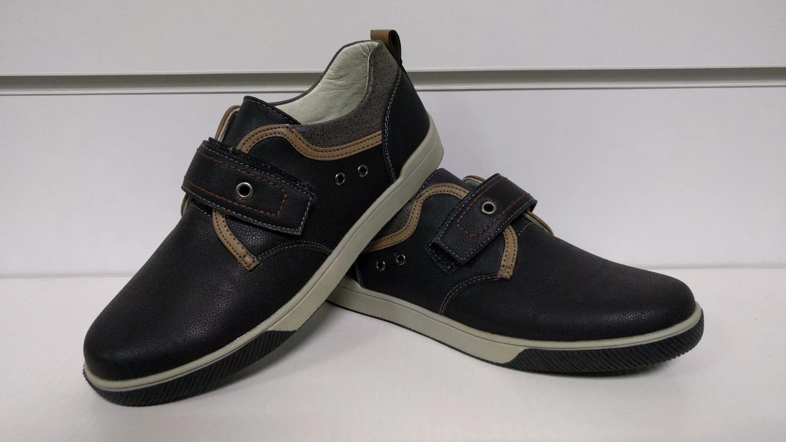 Кросівки P142 чорні ТМ Clibee