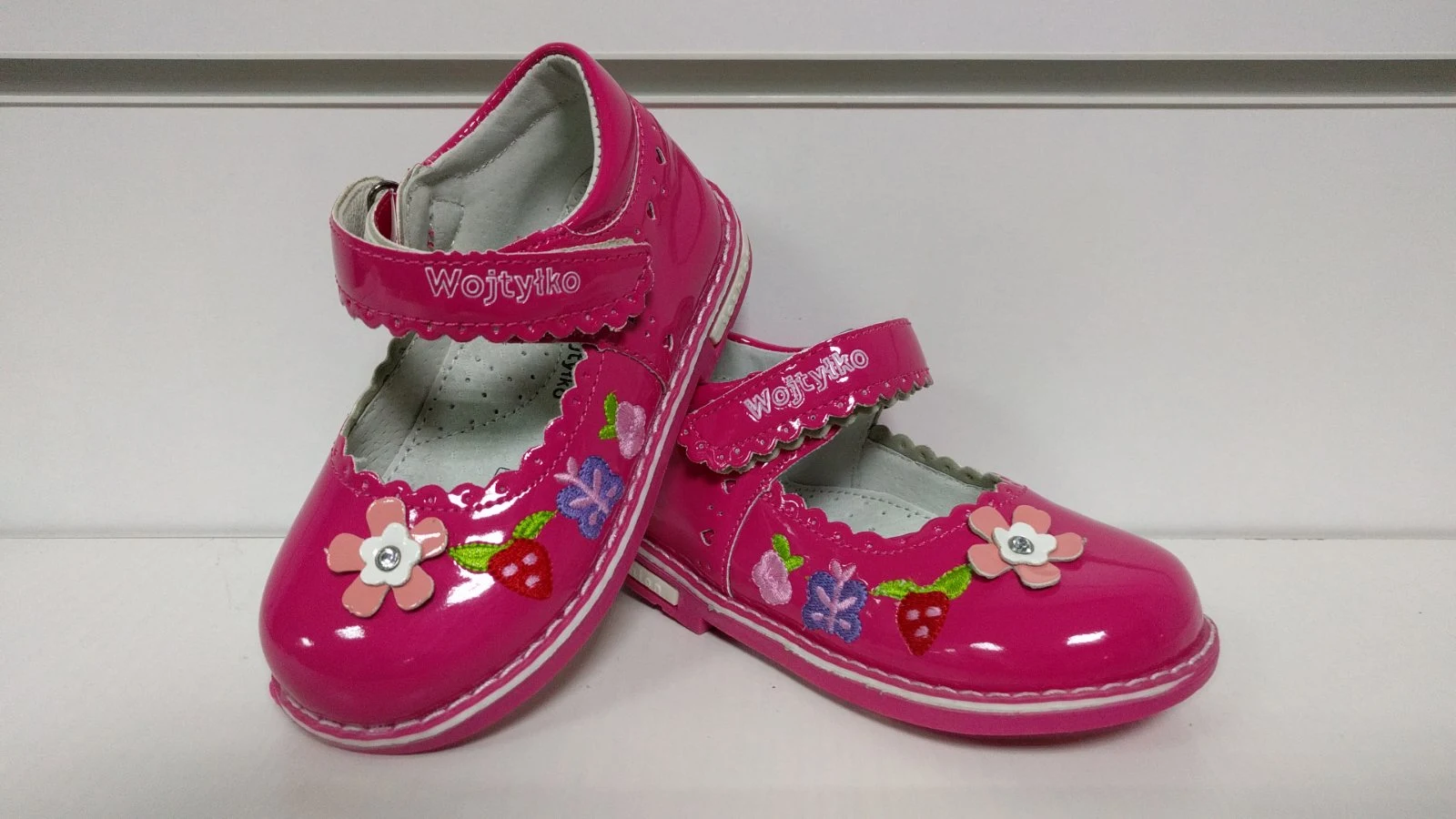 Shoes 2BA11204 fuchsia