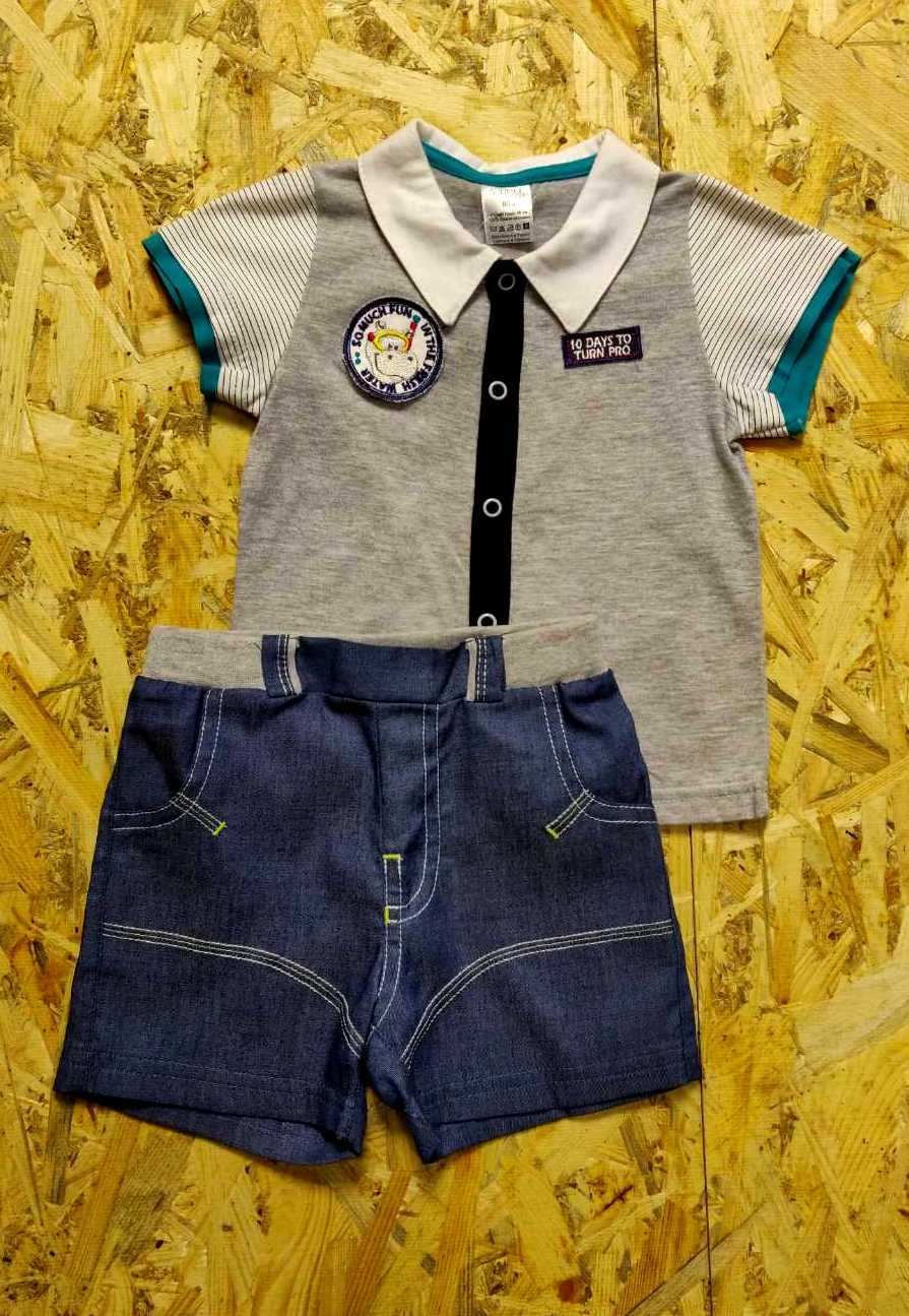 Set (t-shirt and shorts) for the boy 42083 Garden Baby