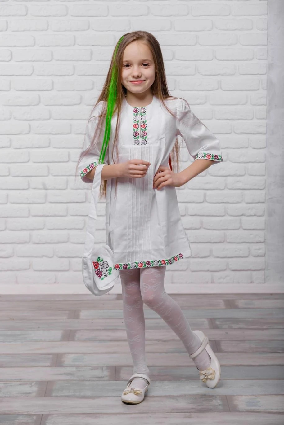 Футболка вишиванка Веселка
