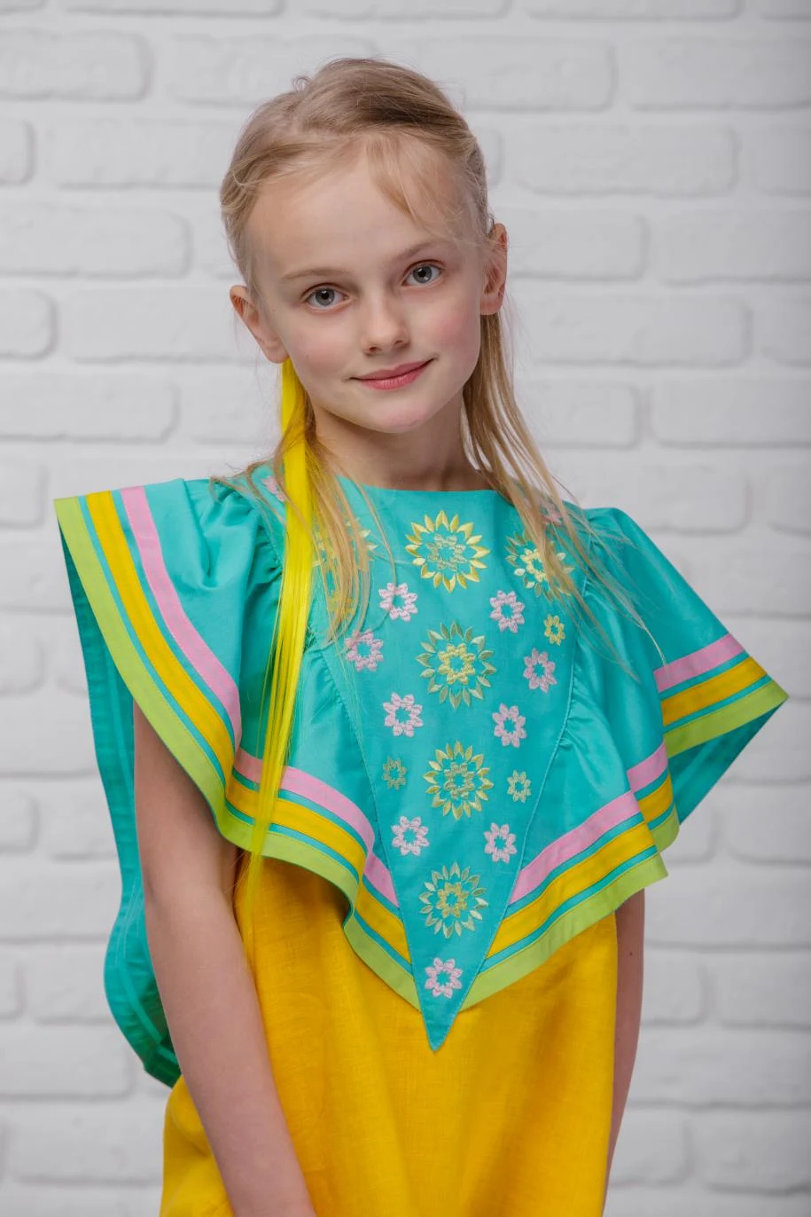 Dress embroidered Sunny dandelion