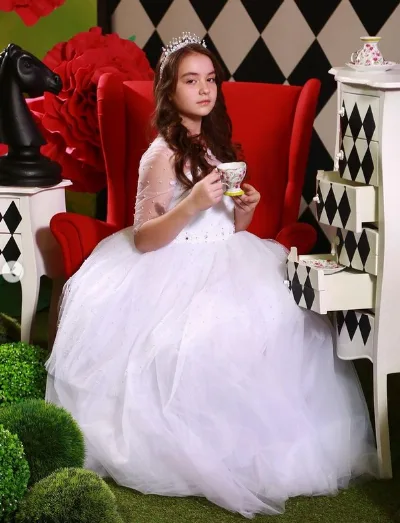White Queen costume 10786 (Alice in Wonderland)