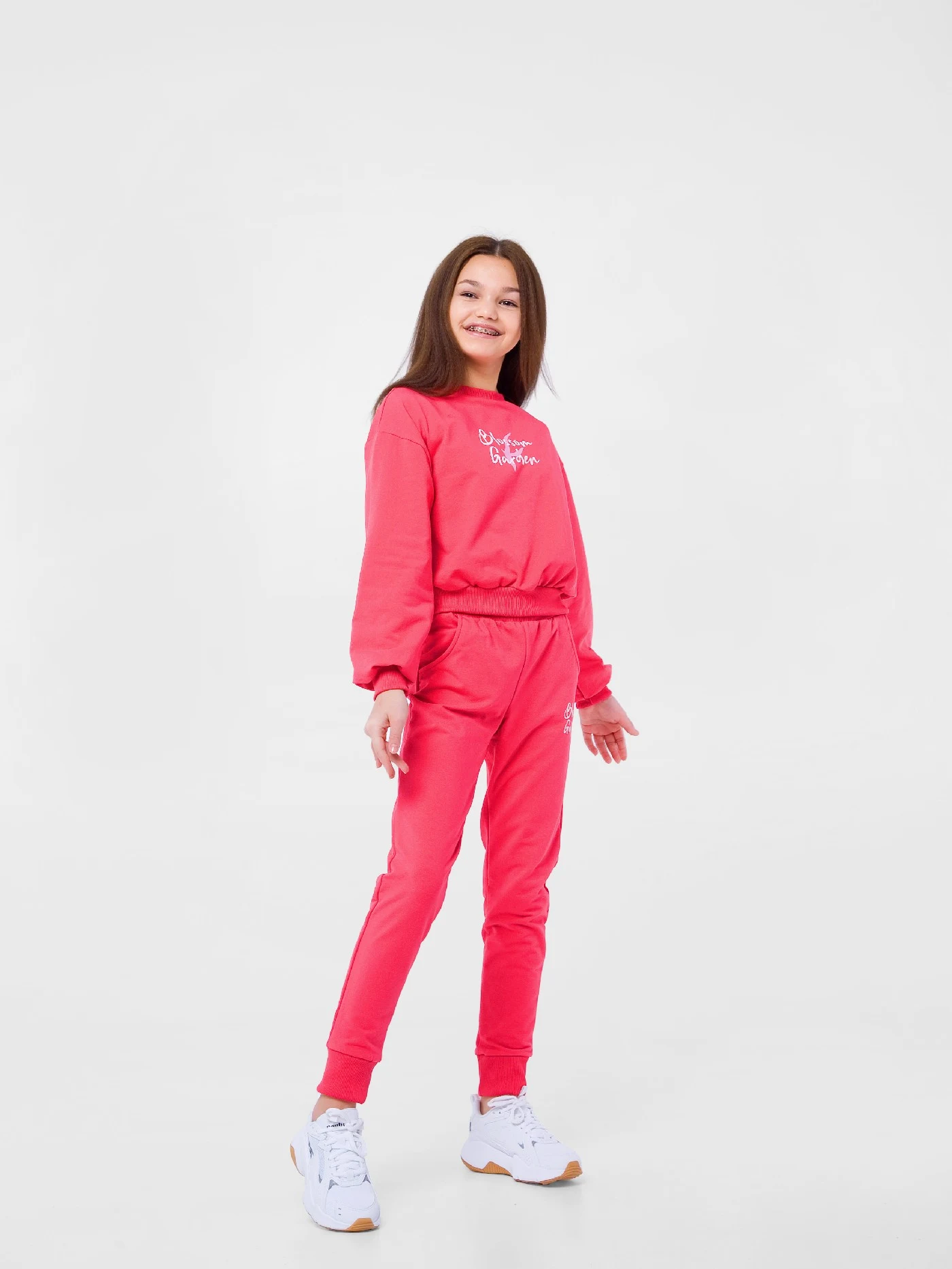 Sweatshirt 116509 Blooming garden raspberry