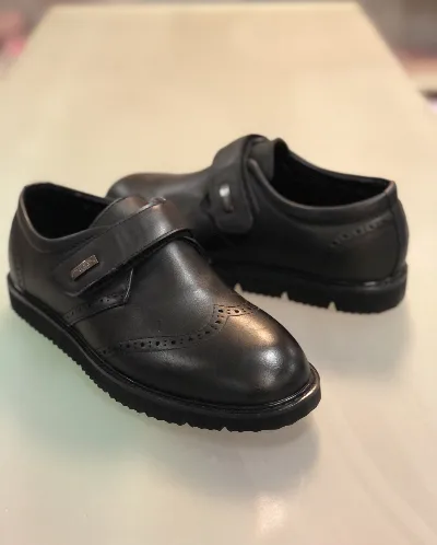 D86 Black Shoes