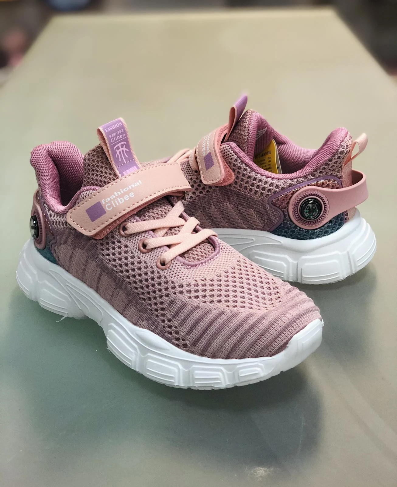 Кросівки F991 рожеві