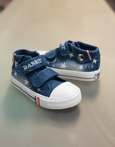 Sneakers 8228-11