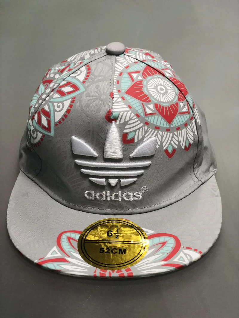 Блайзекр кепка реперка Adidas сірий