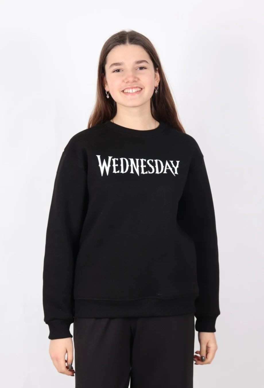 Світшот WEDNESDAY чорний