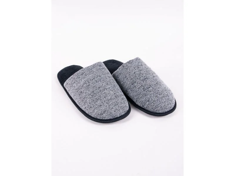 Кімнатні тапочки black OKL-0104F Yoclub