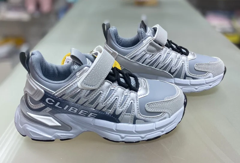 Кросівки срібло LC925