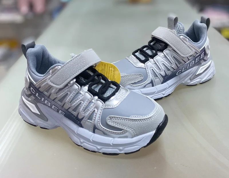Кросівки срібло LC925