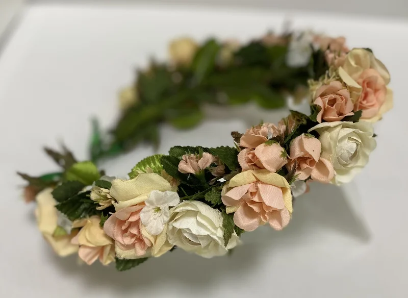 Handmade hoop 026 Roses ivory peach