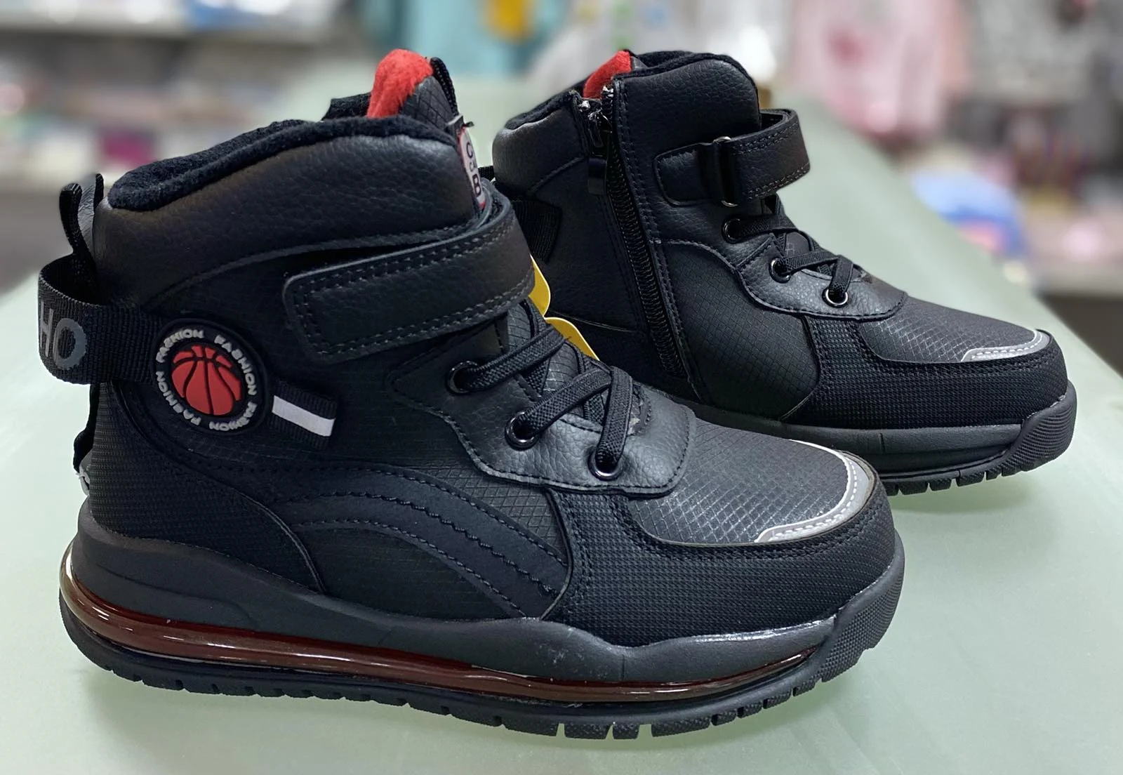 P805 Black Boots