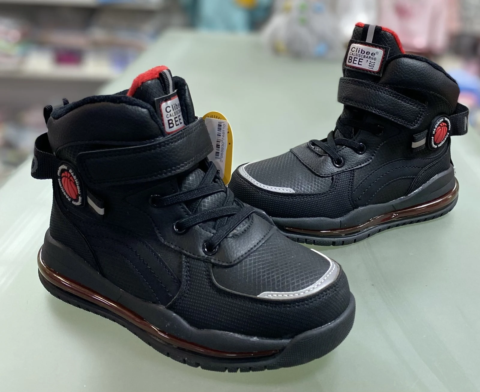 P805 Black Boots