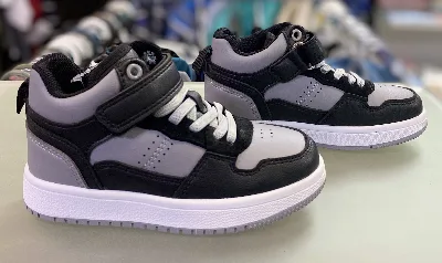 Black and grey high-top sneakers TC819/TC823