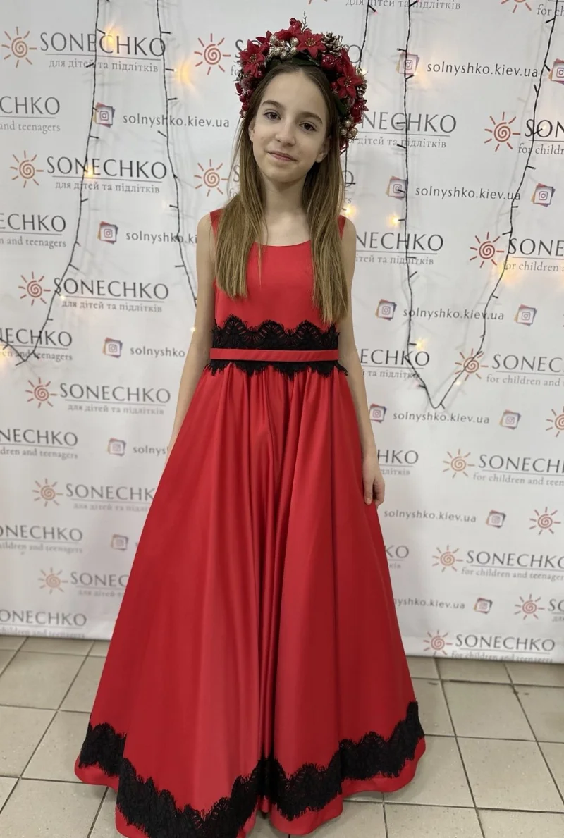 Різдвяний вінок червоний
