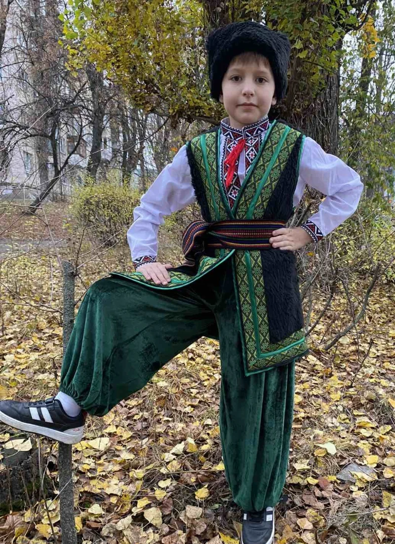 Костюм Гуцул Колядник Мирон українець Козак