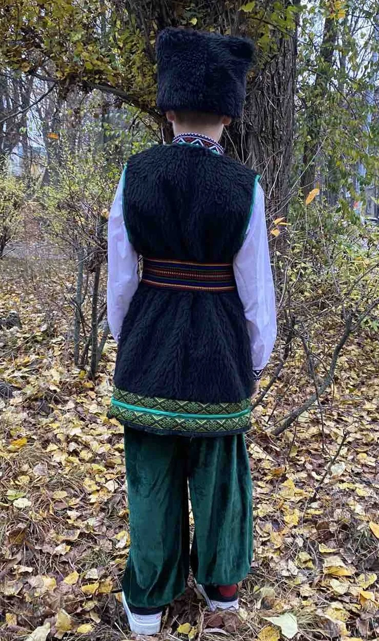 Костюм Гуцул Колядник Мирон українець Козак