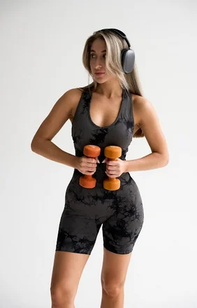 Комбінезон з шортами PUSH-UP чорн XW04000