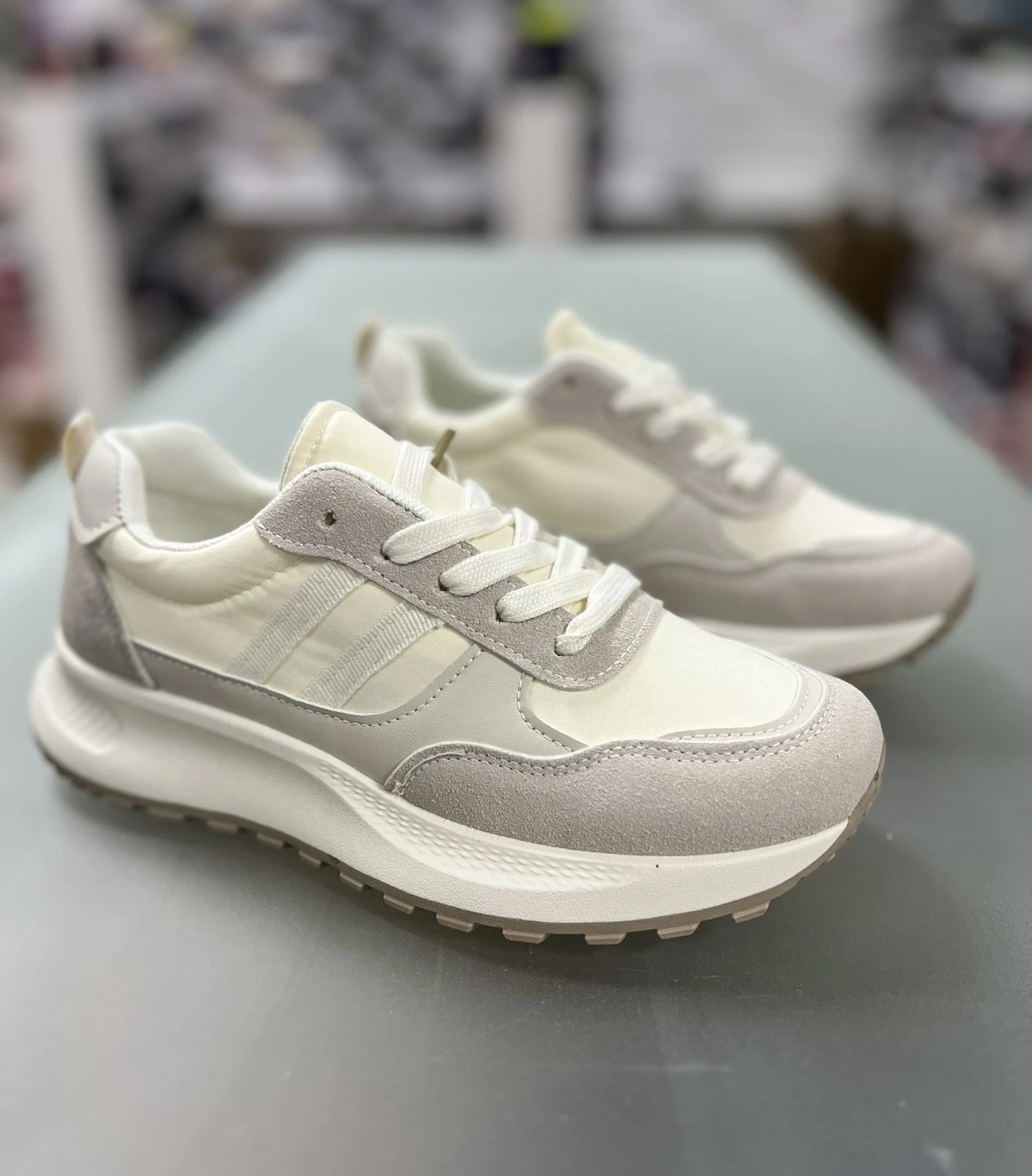 Кросівки BEIGE Y2509R SHOSHO