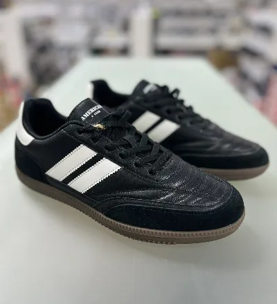 RD32 Sneakers