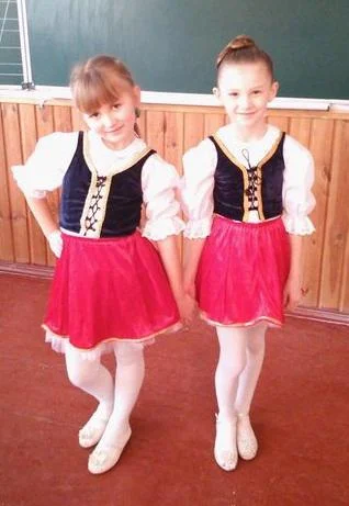 Italian National Costume for Girls