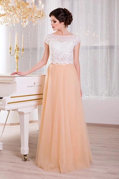 Вечірня сукня V8730