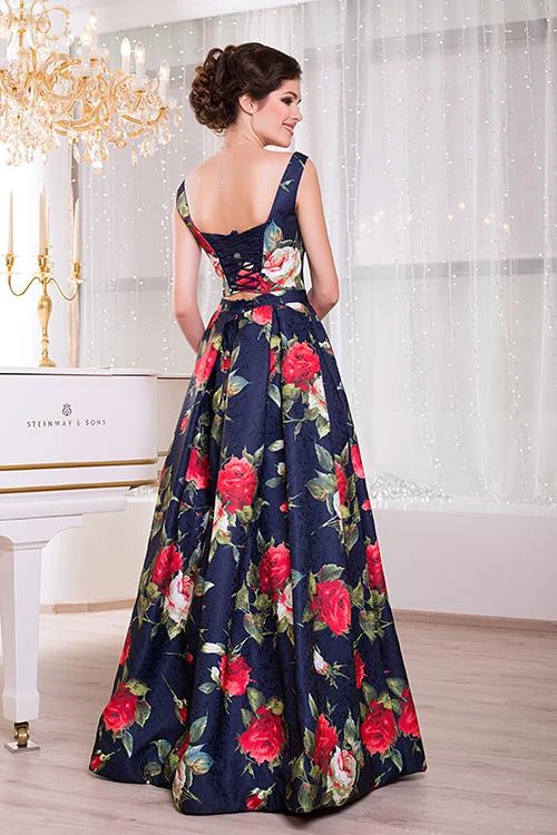 Вечірня сукня V8762