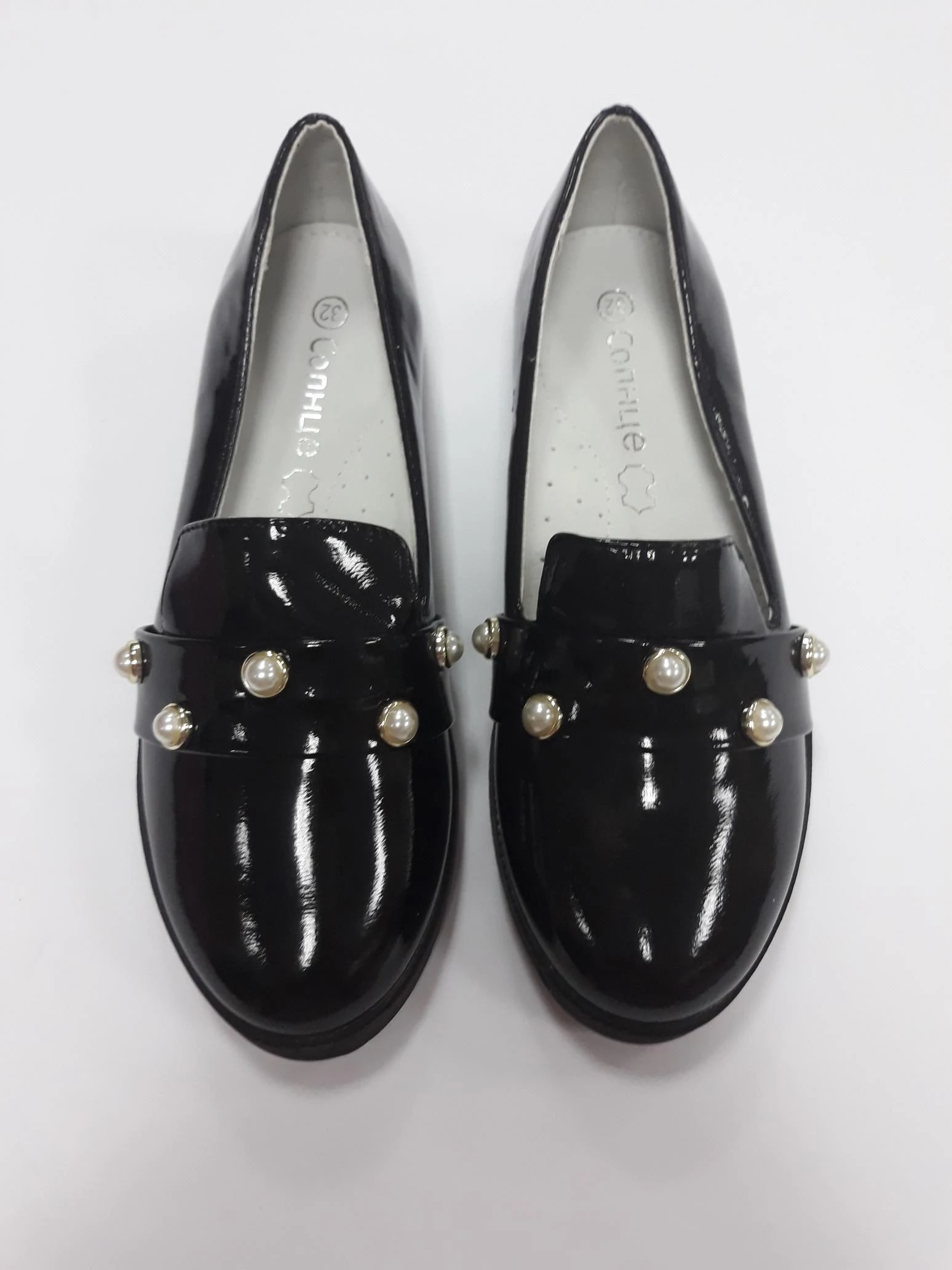 Shoes for girls lacquered black XS18-13 Sun