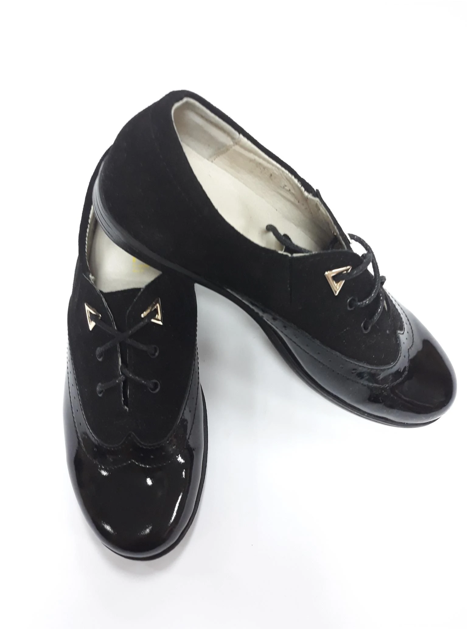 Shoes for girls black 3L12