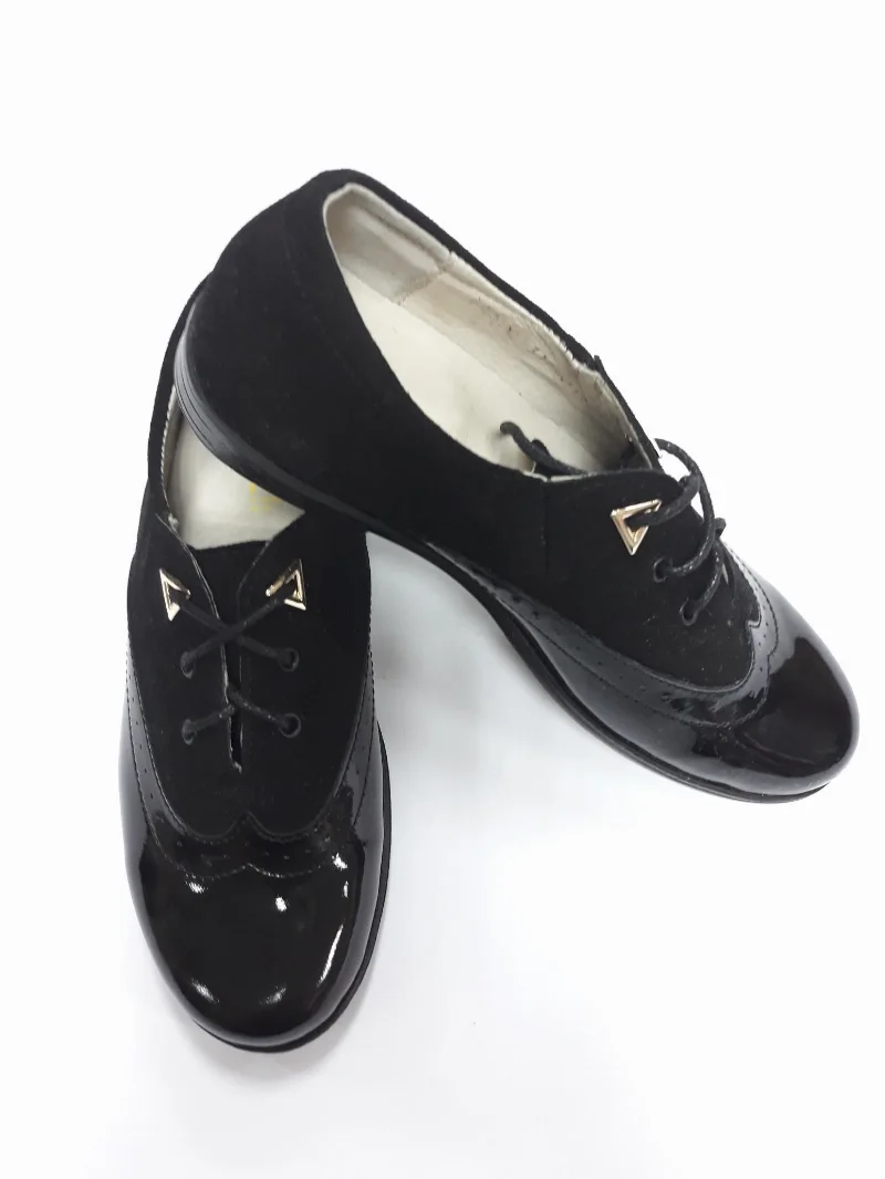 Shoes for girls black 3L12