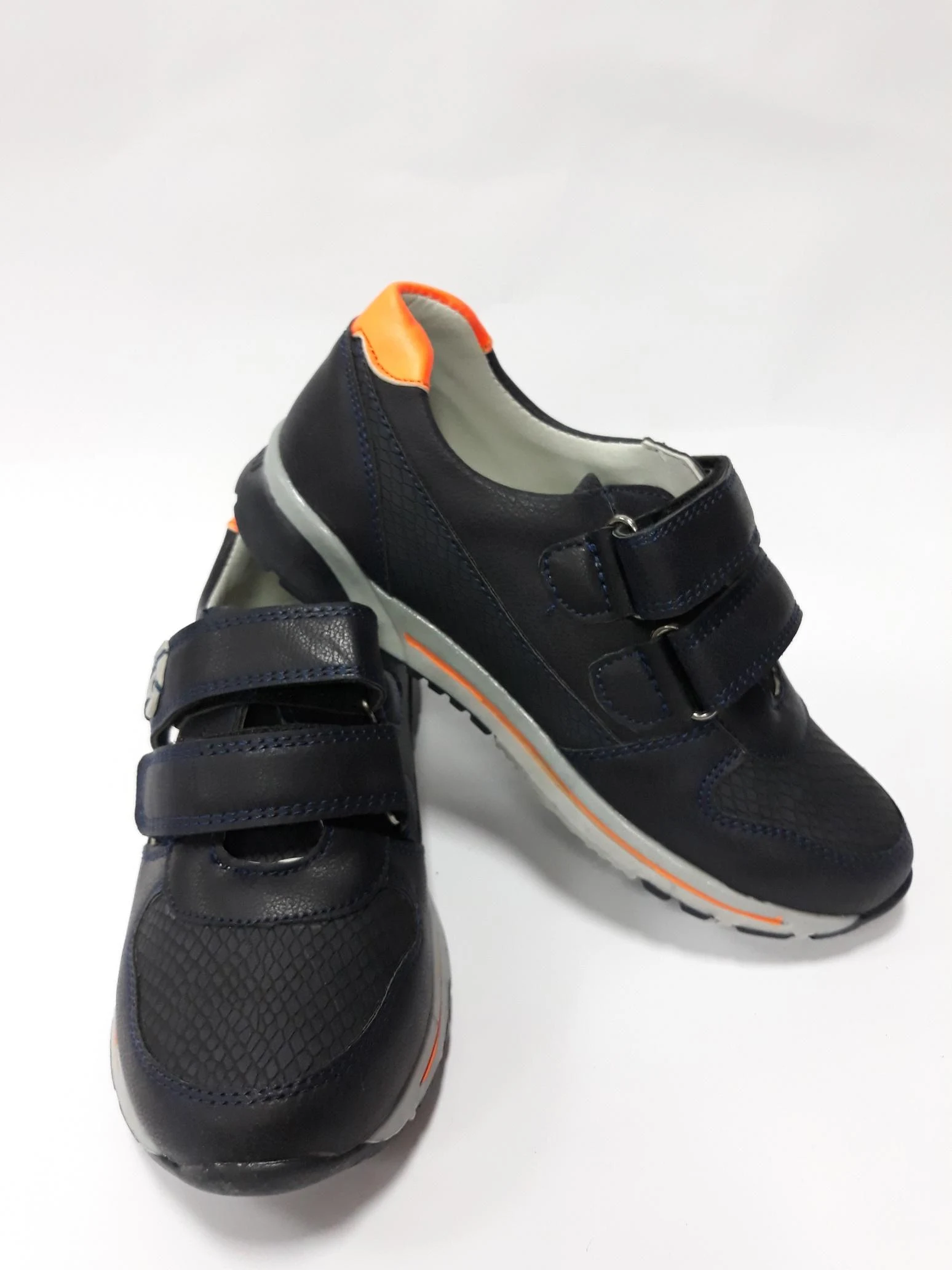 Shoes sneakers NP189