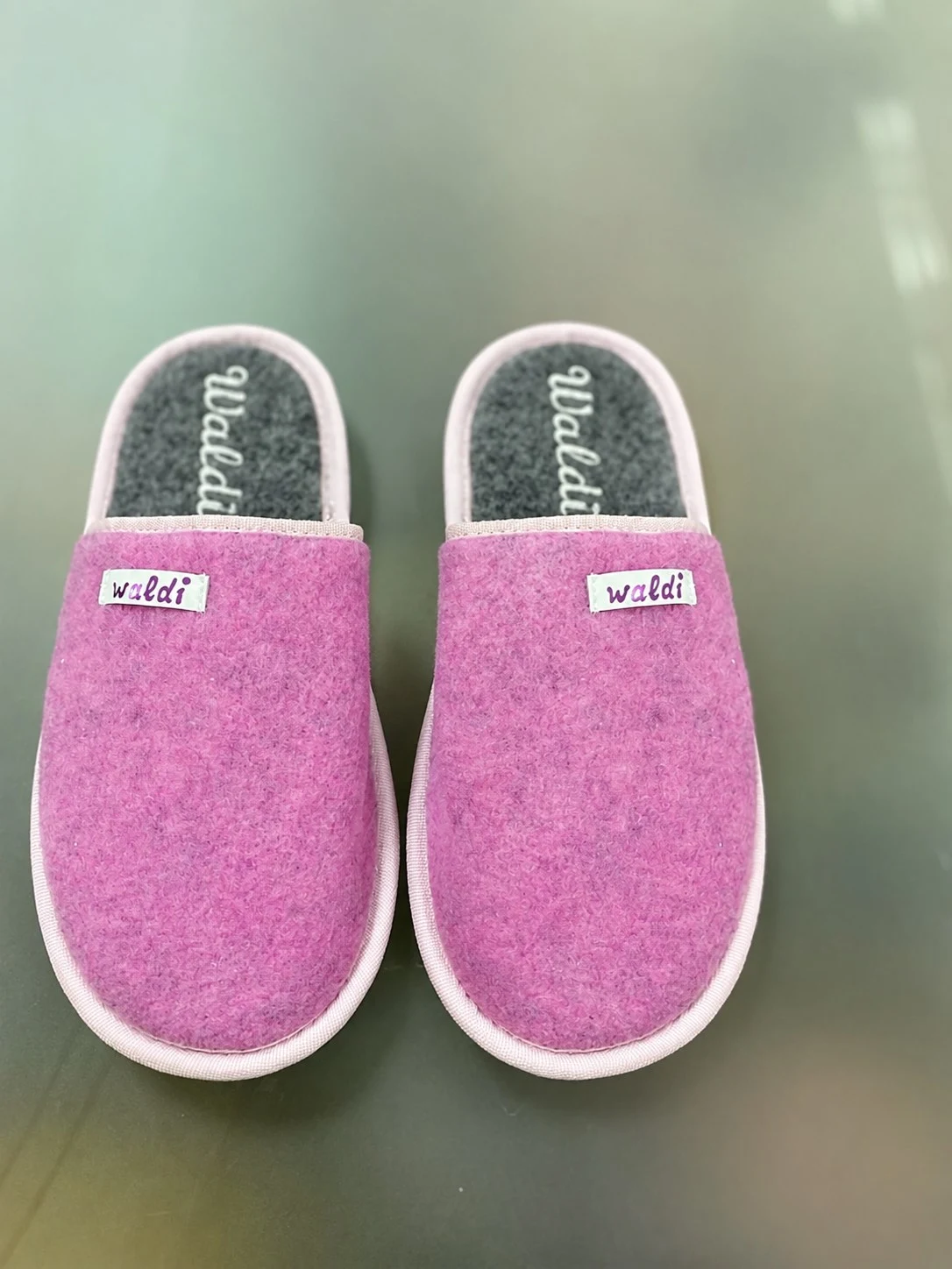 Pink wool slippers for girls 51-026 WALDI