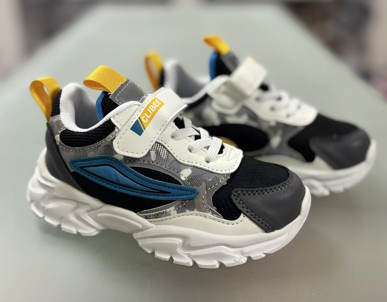 Кросівки E-111 grey yellow Clibee