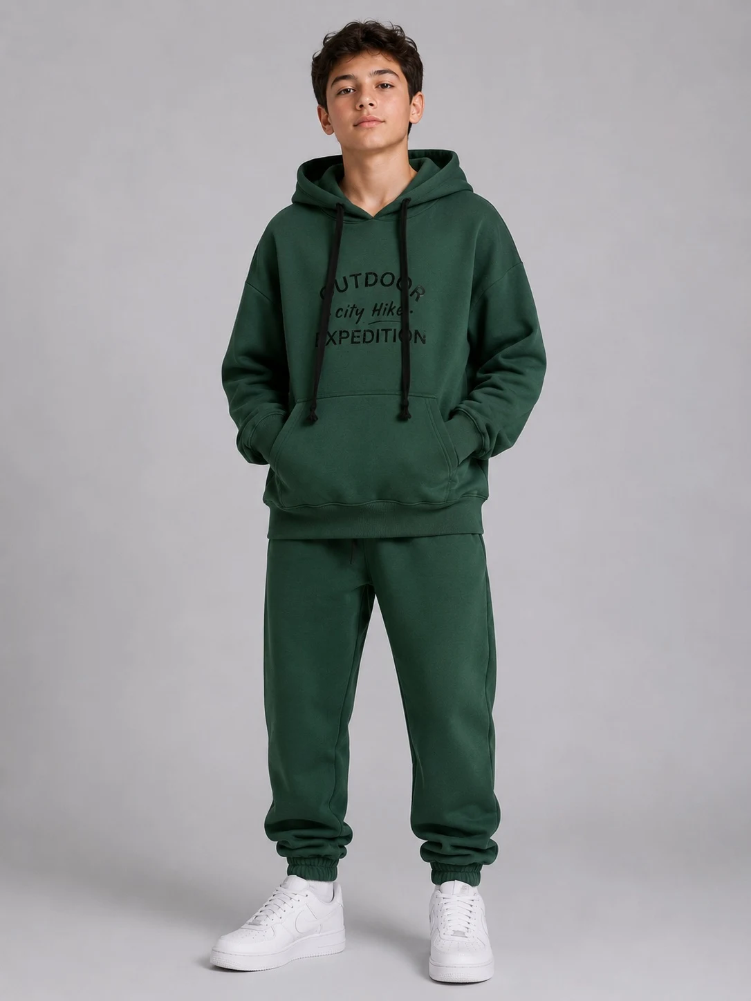 Спортивний  костюм для хлопчика зелений  1733 outdoor JakPani